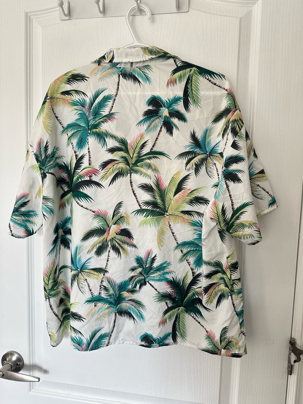 NWOT Tropical Palm Tree Print Button Down Shirt Coastal Chic Vacation Boho Top - Picture 2 of 6